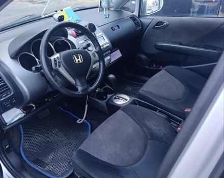 Серый Хонда Джаз, объемом двигателя 1.3 л и пробегом 200 тыс. км за 5500 $, фото 7 на Automoto.ua