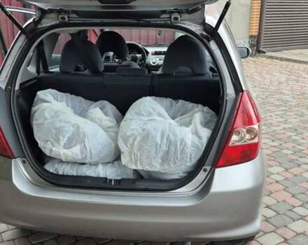 Серый Хонда Джаз, объемом двигателя 1.3 л и пробегом 150 тыс. км за 4400 $, фото 6 на Automoto.ua