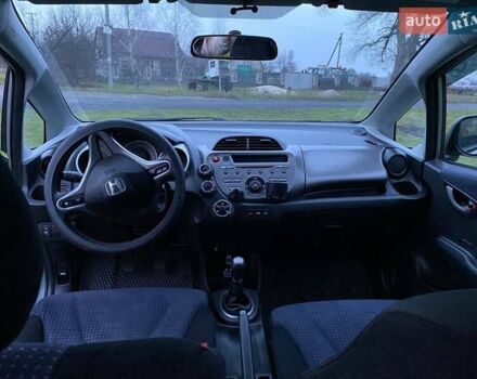 Серый Хонда Джаз, объемом двигателя 1.2 л и пробегом 230 тыс. км за 4999 $, фото 20 на Automoto.ua