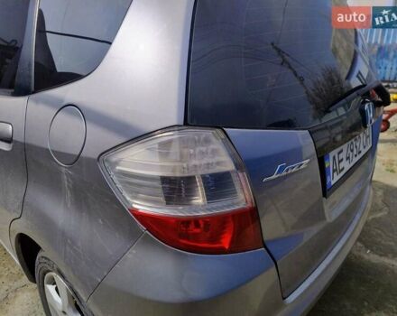 Сірий Хонда Джаз, об'ємом двигуна 1.34 л та пробігом 244 тис. км за 7500 $, фото 5 на Automoto.ua