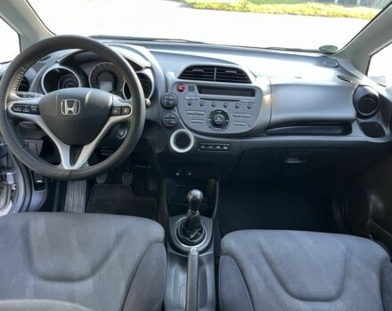 Серый Хонда Джаз, объемом двигателя 1.34 л и пробегом 208 тыс. км за 6600 $, фото 4 на Automoto.ua