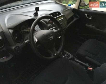 Сірий Хонда Джаз, об'ємом двигуна 1.3 л та пробігом 187 тис. км за 7300 $, фото 4 на Automoto.ua