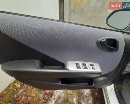 Серый Хонда Джаз, объемом двигателя 1.4 л и пробегом 128 тыс. км за 4200 $, фото 6 на Automoto.ua