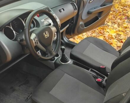 Сірий Хонда Джаз, об'ємом двигуна 1.3 л та пробігом 163 тис. км за 4950 $, фото 9 на Automoto.ua