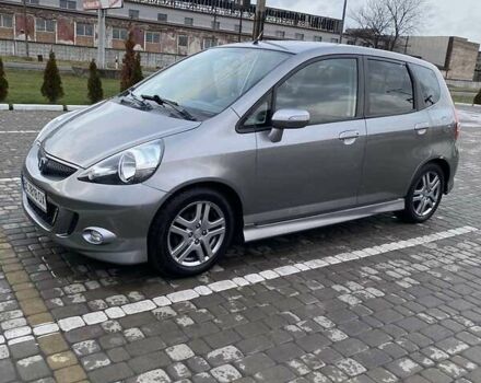 Серый Хонда Джаз, объемом двигателя 1.3 л и пробегом 200 тыс. км за 4656 $, фото 1 на Automoto.ua
