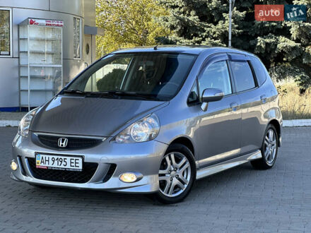 Хонда Джаз 2008 в Павлограде на Automoto.ua Серый Хонда Джаз, объемом двигателя 1.4 л и пробегом 82 тыс. км за 7300 $, фото 1 на Automoto.ua