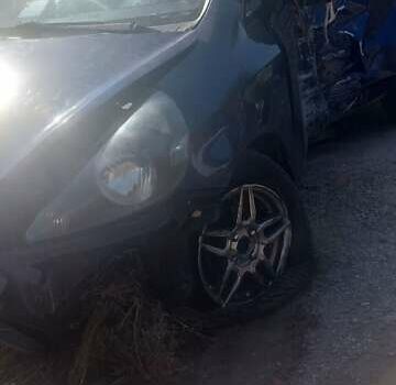 Синий Хонда Джаз, объемом двигателя 1.3 л и пробегом 370 тыс. км за 2500 $, фото 2 на Automoto.ua