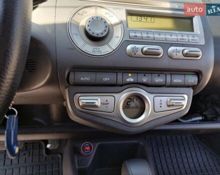 Синій Хонда Джаз, об'ємом двигуна 1.3 л та пробігом 254 тис. км за 5200 $, фото 16 на Automoto.ua