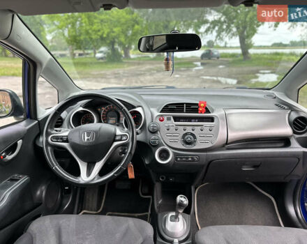 Синий Хонда Джаз, объемом двигателя 1.34 л и пробегом 251 тыс. км за 7500 $, фото 4 на Automoto.ua