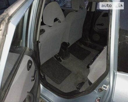 Синий Хонда Джаз, объемом двигателя 1.2 л и пробегом 231 тыс. км за 4600 $, фото 4 на Automoto.ua