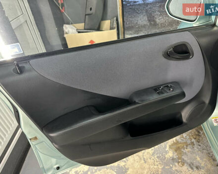 Зеленый Хонда Джаз, объемом двигателя 1.4 л и пробегом 227 тыс. км за 2799 $, фото 8 на Automoto.ua