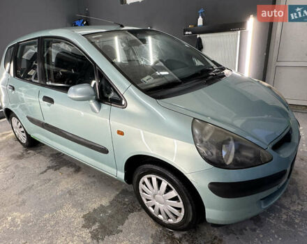 Зеленый Хонда Джаз, объемом двигателя 1.4 л и пробегом 227 тыс. км за 2799 $, фото 2 на Automoto.ua