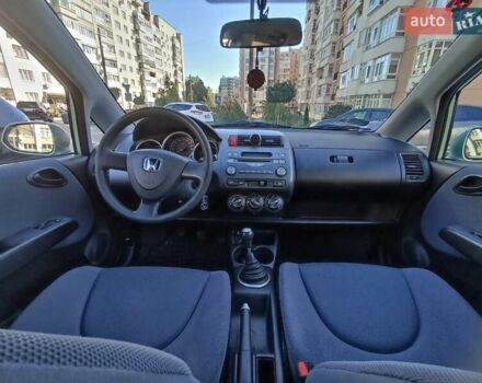 Зеленый Хонда Джаз, объемом двигателя 1.3 л и пробегом 226 тыс. км за 3300 $, фото 4 на Automoto.ua