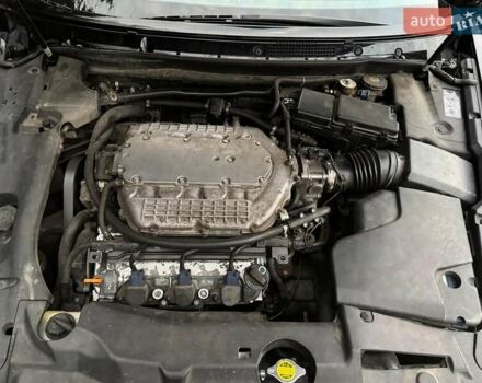 Черный Хонда Легенд, объемом двигателя 3.47 л и пробегом 262 тыс. км за 6999 $, фото 13 на Automoto.ua