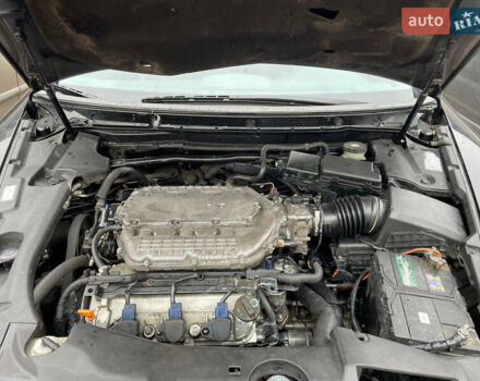 Черный Хонда Легенд, объемом двигателя 3.47 л и пробегом 335 тыс. км за 5500 $, фото 8 на Automoto.ua