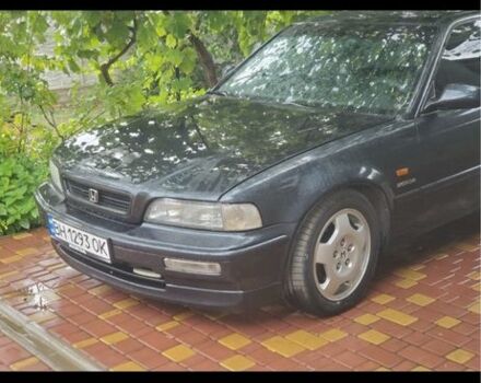 Черный Хонда Легенд, объемом двигателя 3.2 л и пробегом 288 тыс. км за 2100 $, фото 1 на Automoto.ua