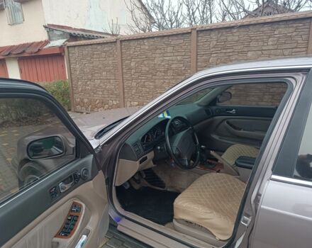 Коричневый Хонда Легенд, объемом двигателя 3.2 л и пробегом 200 тыс. км за 5500 $, фото 7 на Automoto.ua