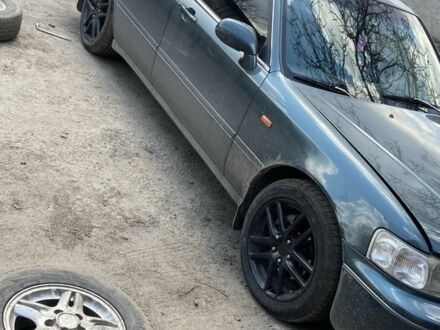 Хонда Легенд, объемом двигателя 3.5 л и пробегом 235 тыс. км за 1300 $, фото 1 на Automoto.ua