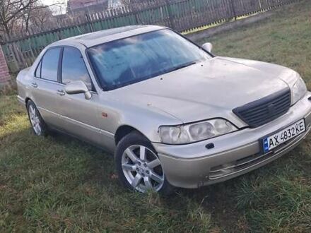 Жовтий Хонда Легенд, об'ємом двигуна 3.5 л та пробігом 100 тис. км за 2000 $, фото 1 на Automoto.ua