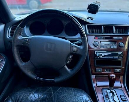 Серый Хонда Легенд, объемом двигателя 3.5 л и пробегом 300 тыс. км за 1950 $, фото 4 на Automoto.ua