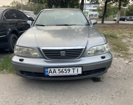 Серый Хонда Легенд, объемом двигателя 3.5 л и пробегом 300 тыс. км за 1800 $, фото 1 на Automoto.ua