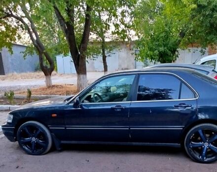 Синий Хонда Легенд, объемом двигателя 3.5 л и пробегом 170 тыс. км за 2600 $, фото 4 на Automoto.ua