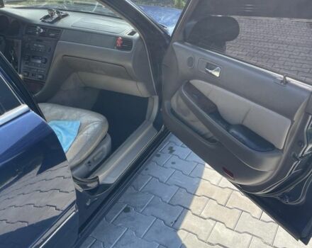 Синий Хонда Легенд, объемом двигателя 3.5 л и пробегом 3 тыс. км за 2700 $, фото 6 на Automoto.ua