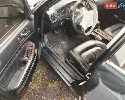 Зеленый Хонда Легенд, объемом двигателя 3.21 л и пробегом 500 тыс. км за 2200 $, фото 5 на Automoto.ua