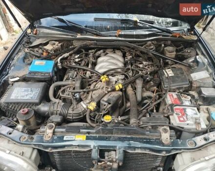 Зеленый Хонда Легенд, объемом двигателя 3.21 л и пробегом 500 тыс. км за 2200 $, фото 10 на Automoto.ua