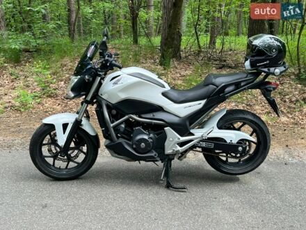 Білий Хонда NC 700S, об'ємом двигуна 0.65 л та пробігом 36 тис. км за 6000 $, фото 1 на Automoto.ua
