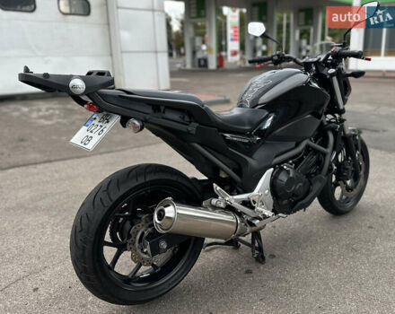 Чорний Хонда NC 700S, об'ємом двигуна 0.67 л та пробігом 5 тис. км за 6399 $, фото 6 на Automoto.ua