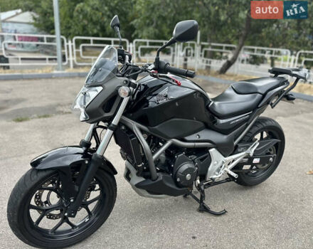 Чорний Хонда NC 700S, об'ємом двигуна 0.67 л та пробігом 5 тис. км за 6399 $, фото 4 на Automoto.ua