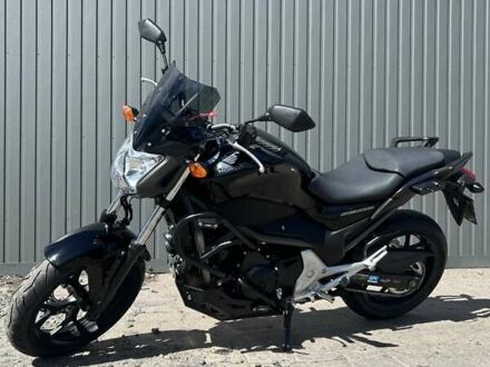 Хонда NC 700S 2014 у Черкасах на Automoto.ua Чорний Хонда NC 700S, об'ємом двигуна 0.67 л та пробігом 20 тис. км за 5200 $, фото 1 на Automoto.ua