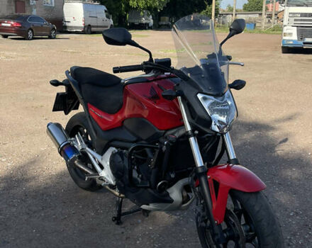 Красный Хонда NC 700S, объемом двигателя 0.7 л и пробегом 14 тыс. км за 5400 $, фото 1 на Automoto.ua
