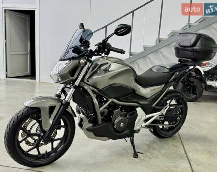 Хонда NC 700S, об'ємом двигуна 0.7 л та пробігом 35 тис. км за 6299 $, фото 4 на Automoto.ua