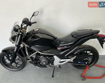 Хонда NC 700S, объемом двигателя 0.7 л и пробегом 12 тыс. км за 5700 $, фото 6 на Automoto.ua