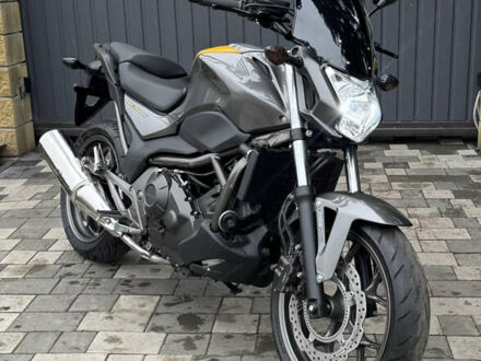 Серый Хонда NC 700S, объемом двигателя 0.7 л и пробегом 38 тыс. км за 5300 $, фото 1 на Automoto.ua