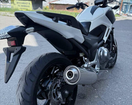 Белый Хонда NC 700X, объемом двигателя 0.7 л и пробегом 24 тыс. км за 6500 $, фото 3 на Automoto.ua