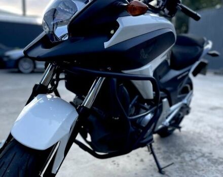 Білий Хонда NC 700X, об'ємом двигуна 0 л та пробігом 24 тис. км за 6500 $, фото 4 на Automoto.ua