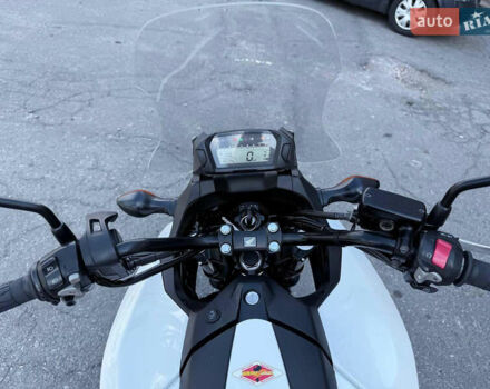 Белый Хонда NC 700X, объемом двигателя 0.7 л и пробегом 24 тыс. км за 6500 $, фото 2 на Automoto.ua