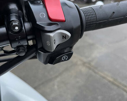 Белый Хонда NC 700X, объемом двигателя 0.7 л и пробегом 25 тыс. км за 6800 $, фото 12 на Automoto.ua