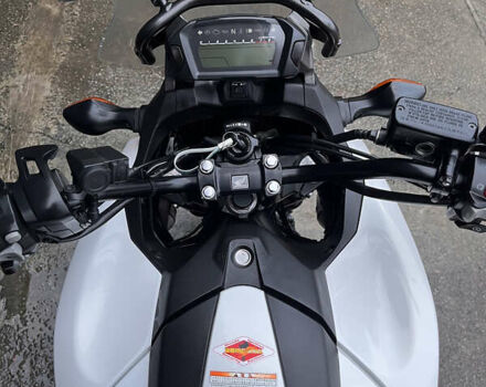 Белый Хонда NC 700X, объемом двигателя 0.7 л и пробегом 25 тыс. км за 6800 $, фото 10 на Automoto.ua