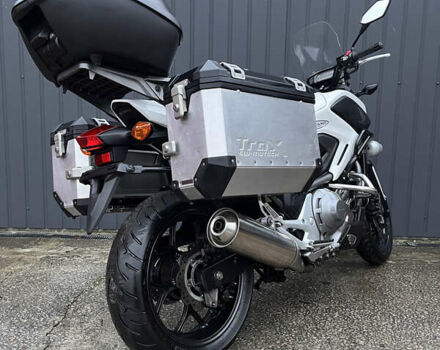 Белый Хонда NC 700X, объемом двигателя 0.7 л и пробегом 25 тыс. км за 6800 $, фото 3 на Automoto.ua