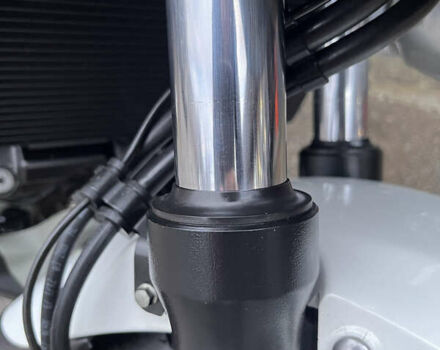 Белый Хонда NC 700X, объемом двигателя 0.7 л и пробегом 25 тыс. км за 6800 $, фото 16 на Automoto.ua