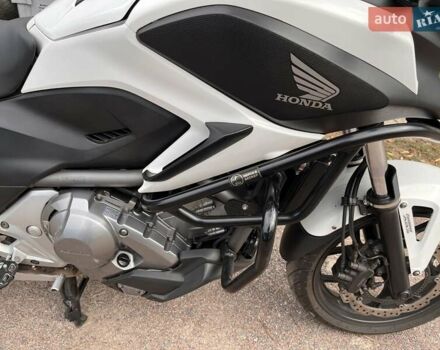 Белый Хонда NC 700X, объемом двигателя 0.7 л и пробегом 37 тыс. км за 6800 $, фото 1 на Automoto.ua