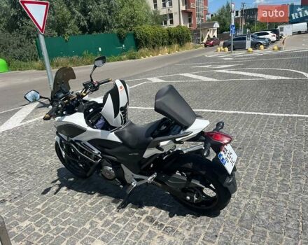 Белый Хонда NC 700X, объемом двигателя 0 л и пробегом 25 тыс. км за 7700 $, фото 6 на Automoto.ua
