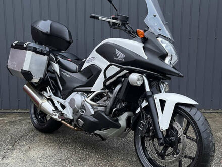 Белый Хонда NC 700X, объемом двигателя 0.7 л и пробегом 25 тыс. км за 6800 $, фото 1 на Automoto.ua