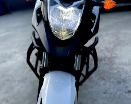 Белый Хонда NC 700X, объемом двигателя 0 л и пробегом 24 тыс. км за 6500 $, фото 1 на Automoto.ua
