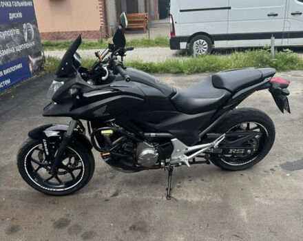 Черный Хонда NC 700X, объемом двигателя 0.7 л и пробегом 28 тыс. км за 2400 $, фото 7 на Automoto.ua