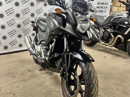 Черный Хонда NC 700X, объемом двигателя 0.7 л и пробегом 28 тыс. км за 6400 $, фото 1 на Automoto.ua